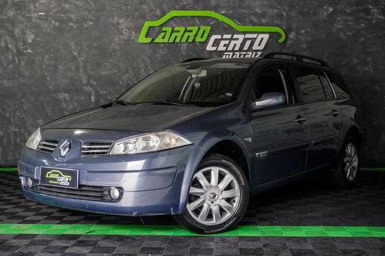 RENAULT MEGANE 1.6 DYNAMIQUE GRAND TOUR 16V FLEX 4P MANUAL RENAULT MEGANE 1.6 DYNAMIQUE GRAND TOUR 16V FLEX 4P MANUAL